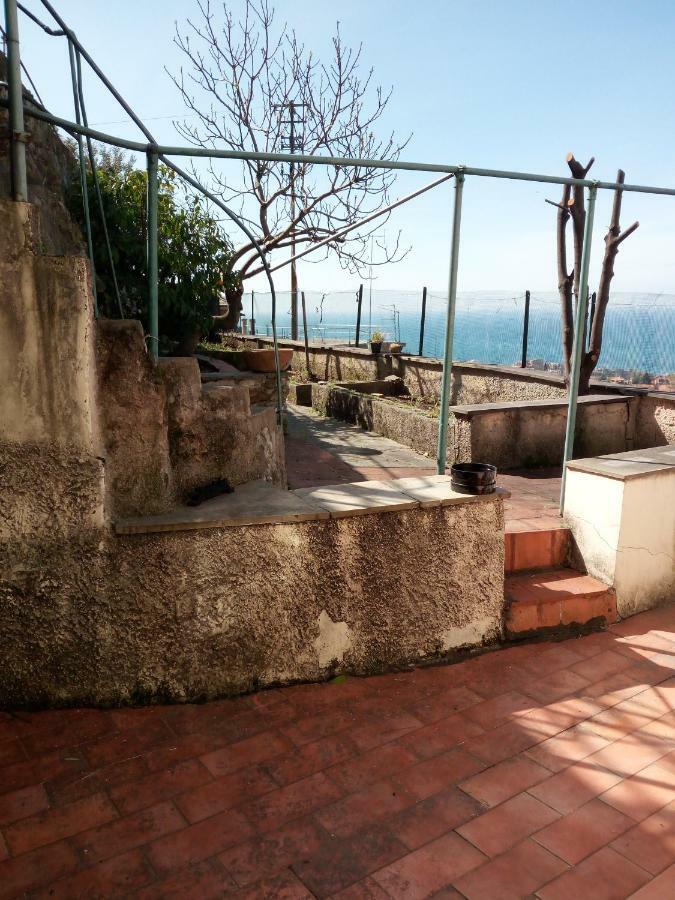 Апартаменты Casa Picasso Генуя Экстерьер фото